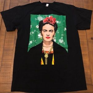 FRIDA KHALO Graphic T-shirt